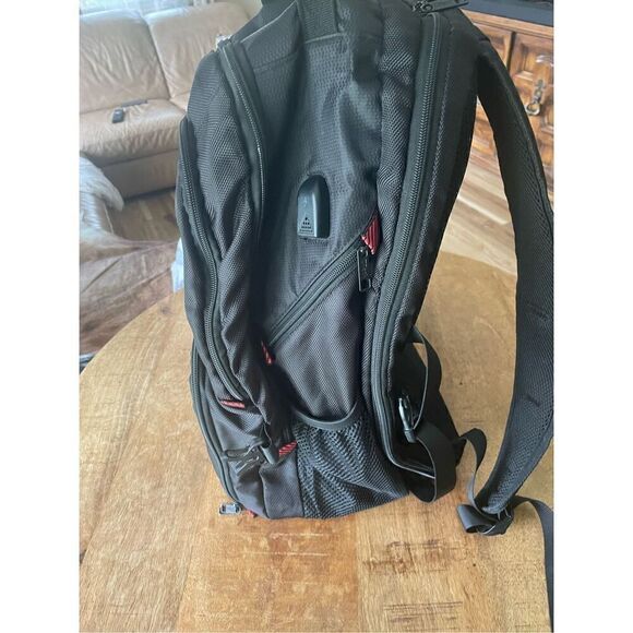 OPACK 18.4" Extra Large Laptop Backpack - TSA Friendly, Anti-Theft, Water-Resist - Picture 3 of 11